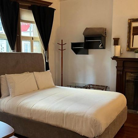 E-Hotel Des Grisons 魁北克 外观 照片