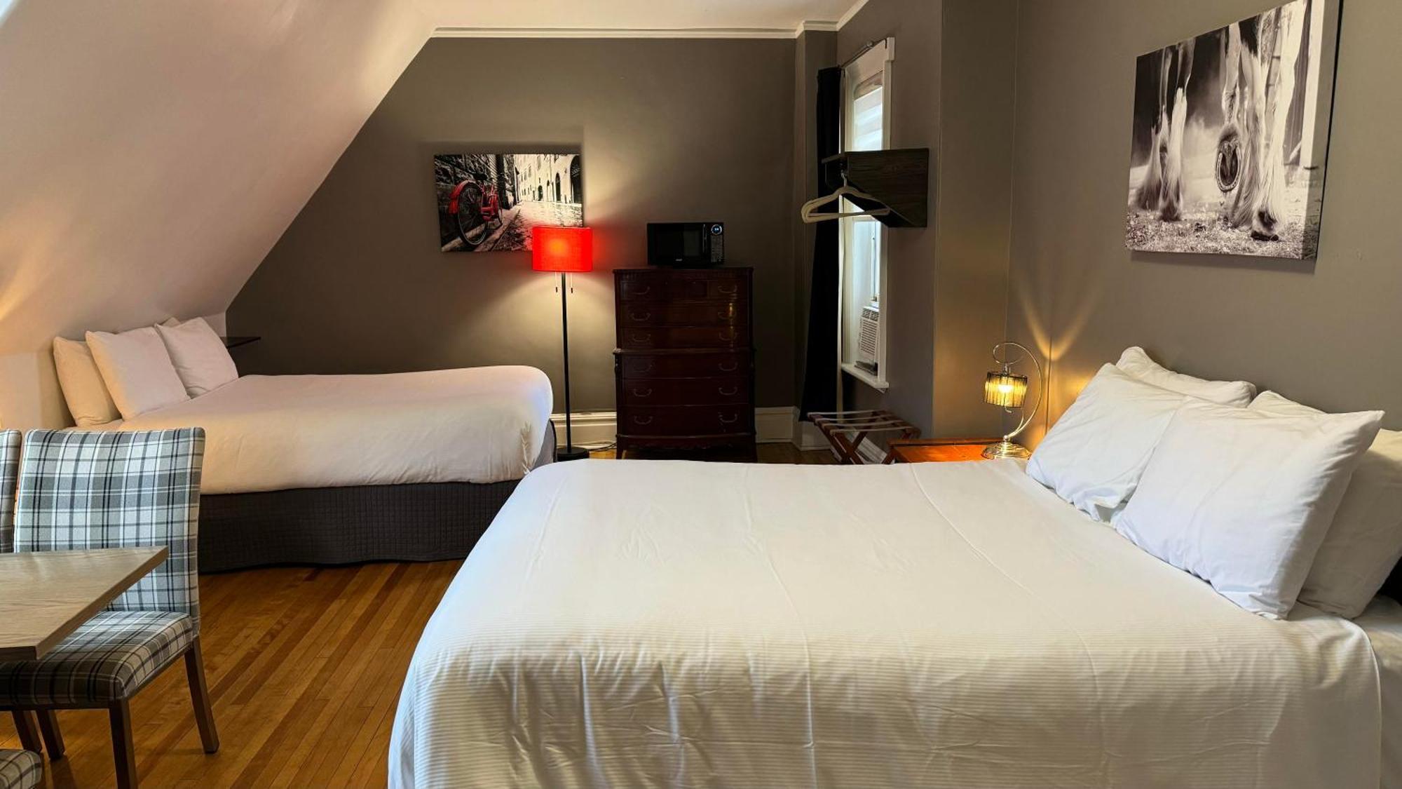 E-Hotel Des Grisons 魁北克 外观 照片