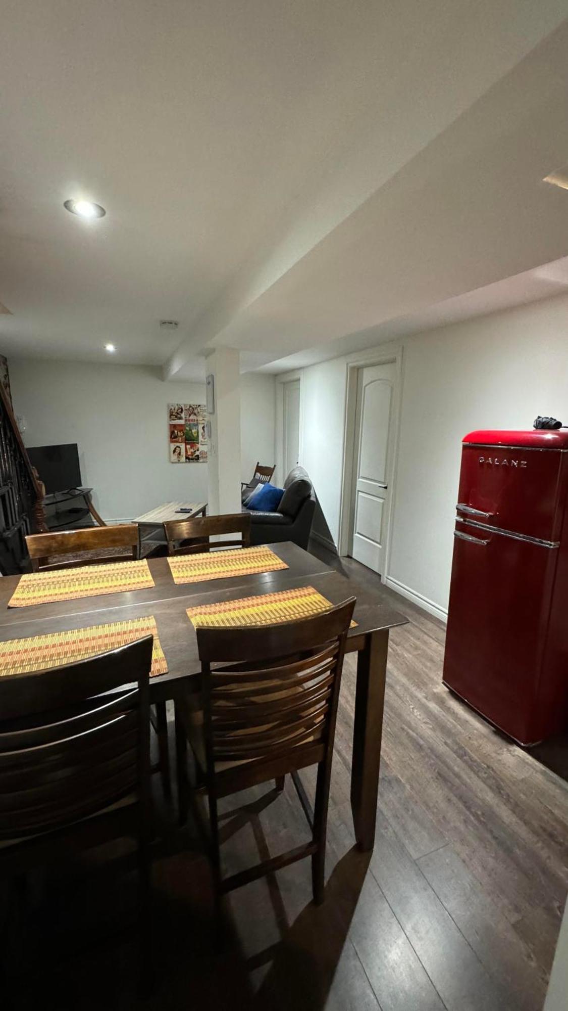 E-Hotel Des Grisons 魁北克 外观 照片