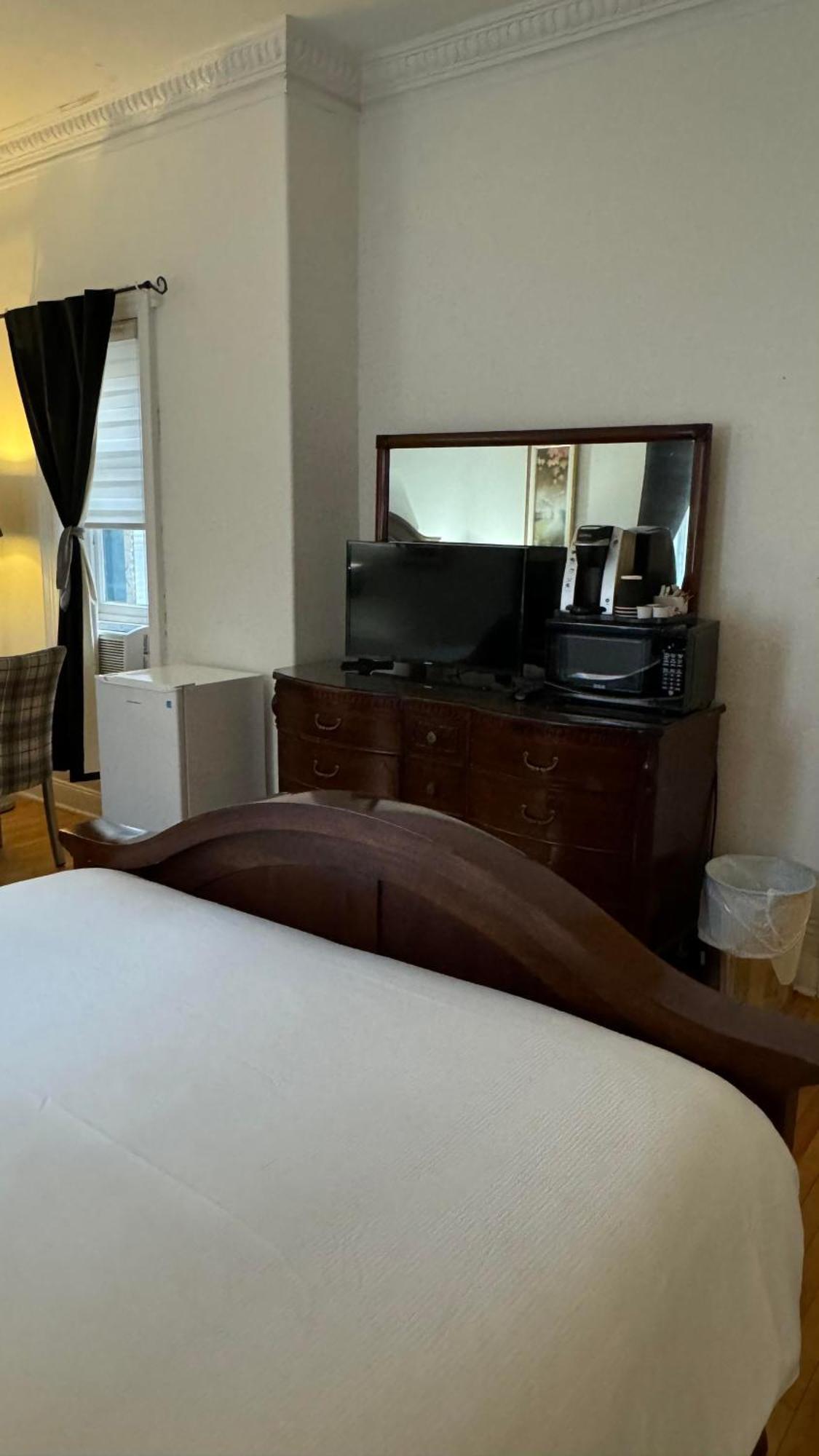 E-Hotel Des Grisons 魁北克 外观 照片