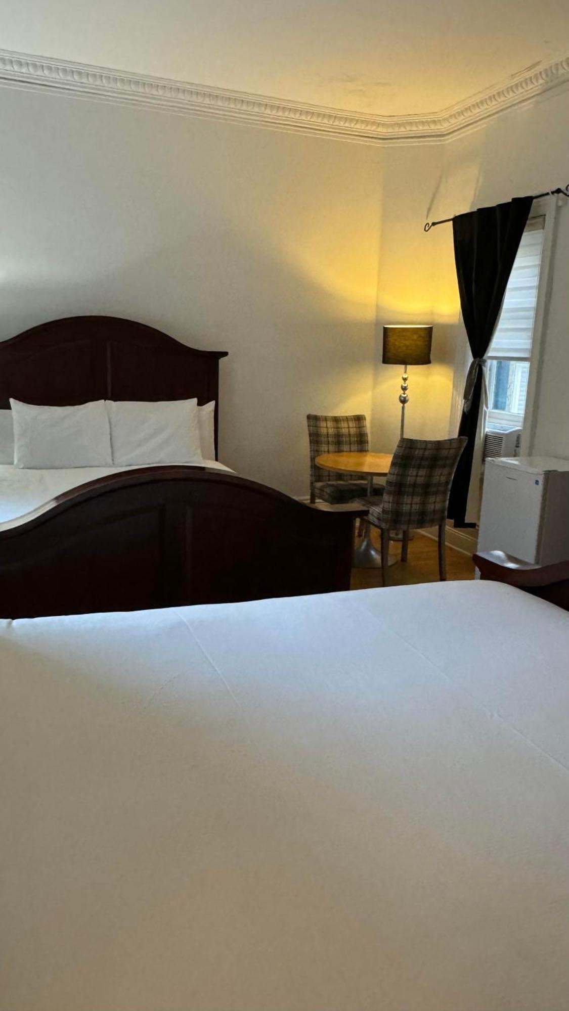 E-Hotel Des Grisons 魁北克 外观 照片